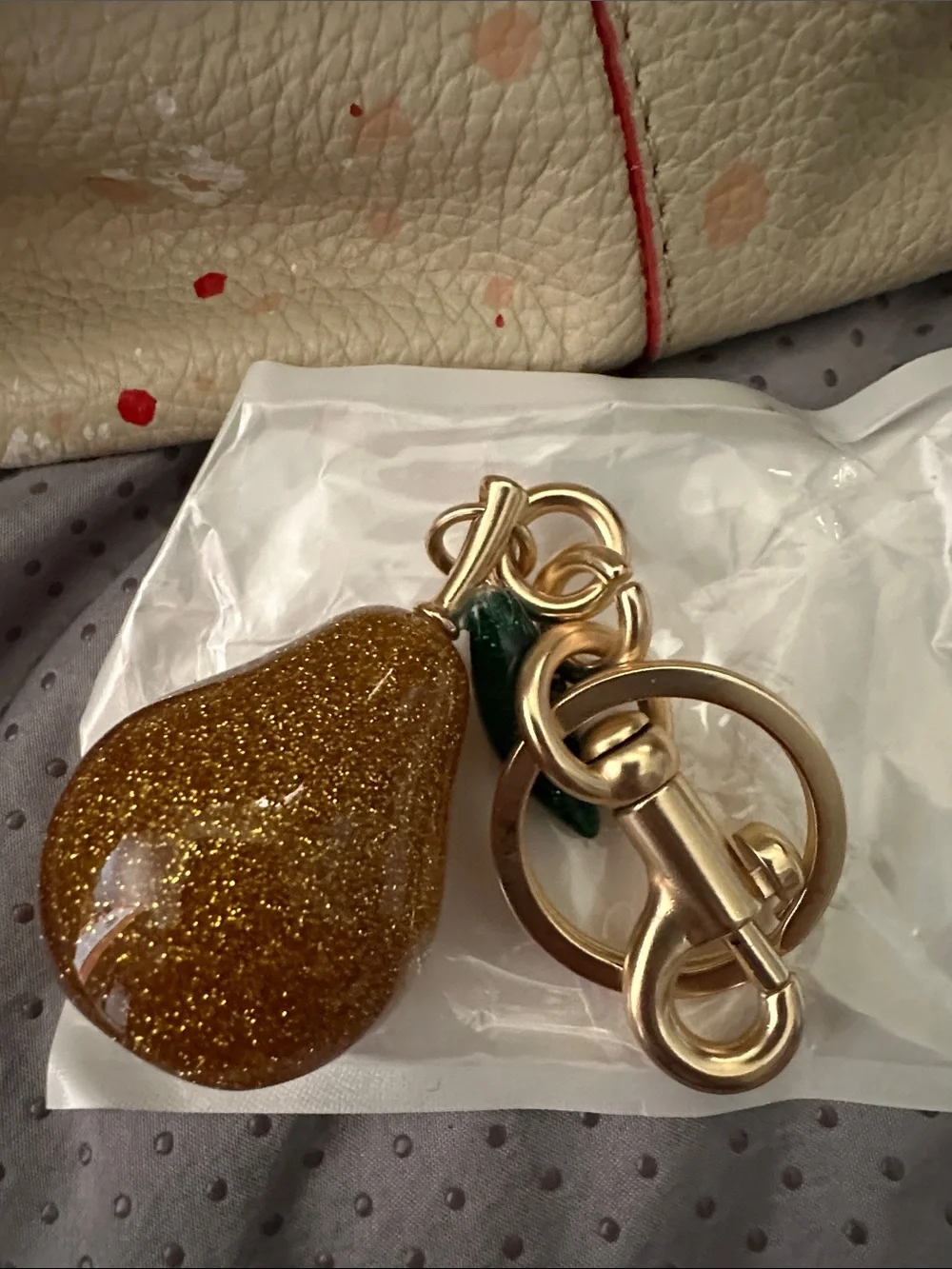 N/A sparkling gold